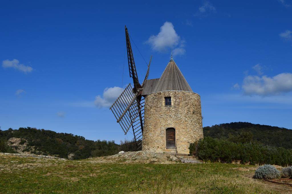 Les Glycines Bed & Breakfast Grimaud Exterior photo