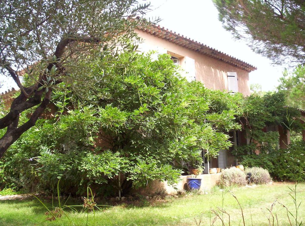 Les Glycines Bed & Breakfast Grimaud Exterior photo